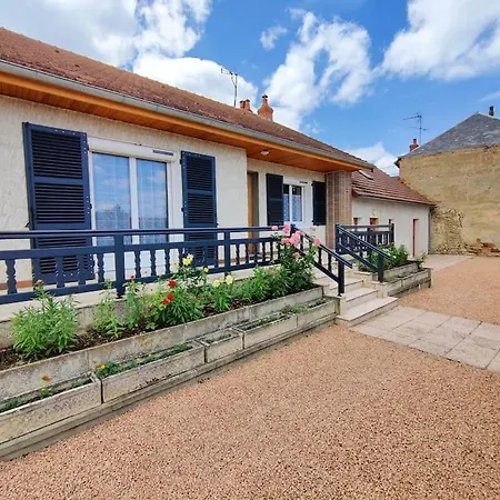 Maison Vichy A 15 Min Clim, Local Velo, Terrasse